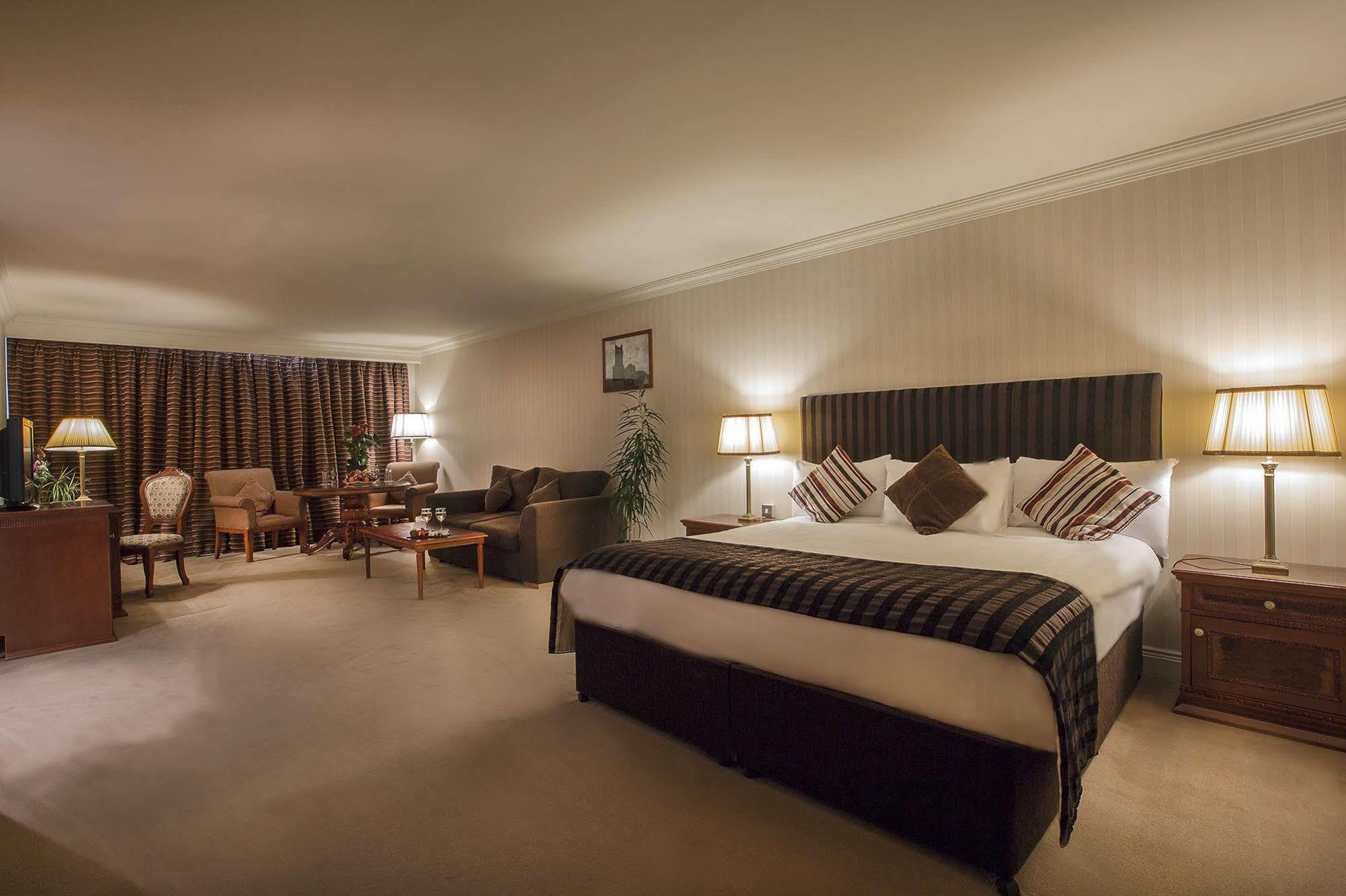 Knightsbrook Hotel & Golf Resort Trim Dış mekan fotoğraf